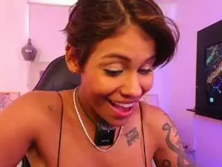 Laurensaenz  live sex cam