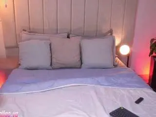 Nicoleth28  live sex cam