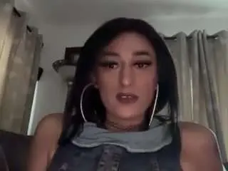 Thetranni  live sex cam