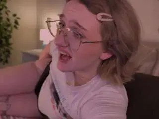 Elliejay1  live sex cam