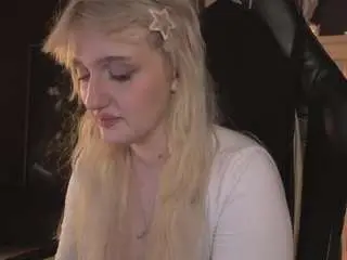 Elliejay1  live sex cam