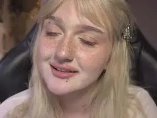 Elliejay1  live sex cam