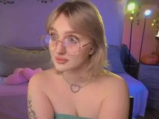 Elliejay1  live sex cam