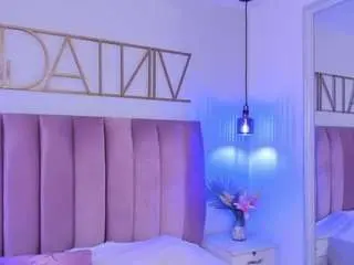 Madisoncurt  live sex cam