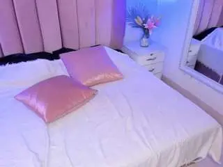 Madisoncurt  live sex cam