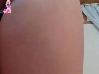 Renataleclaiir  live sex cam