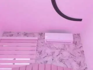 Amy-mechelle  live sex cam