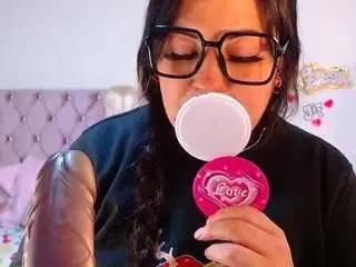 Lanaqueen69  live sex cam