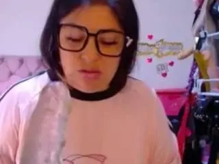 Lanaqueen69  live sex cam