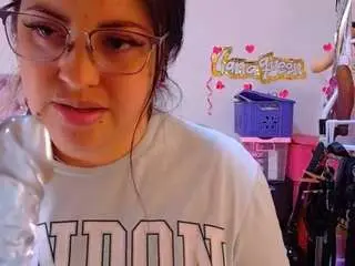 Lanaqueen69  live sex cam