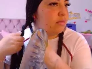 Lanaqueen69  live sex cam