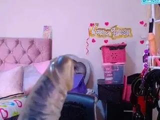 Lanaqueen69  live sex cam