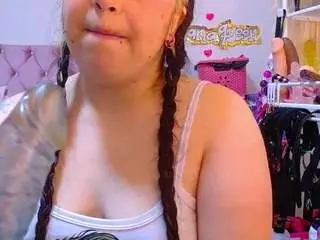 Lanaqueen69  live sex cam