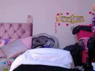 Lanaqueen69  live sex cam