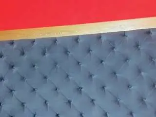 Yayahilton  live sex cam