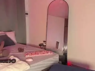 Avaferrera  live sex cam