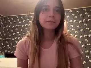 Carrivenema  live sex cam