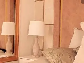 Dionneventuri  live sex cam