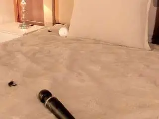 Dionneventuri  live sex cam