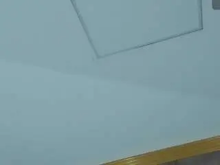 Dionneventuri  live sex cam