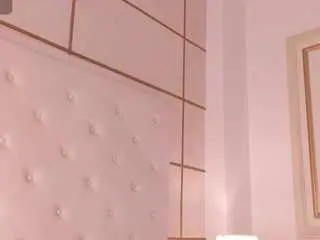 Dionneventuri  live sex cam
