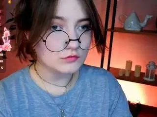 Fairy-tara  live sex cam