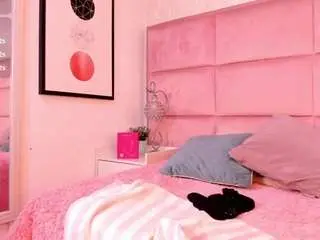 Janah-myers  live sex cam