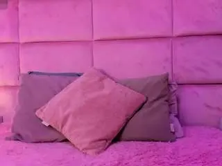 Janah-myers  live sex cam