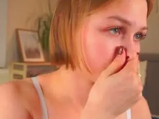 Lula-pie  live sex cam