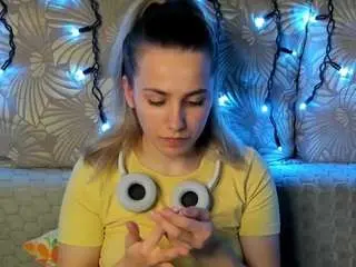 Maggiecake  live sex cam