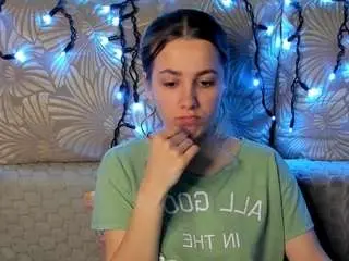 Maggiecake  live sex cam