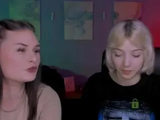 Sabrina-mooore  live sex cam