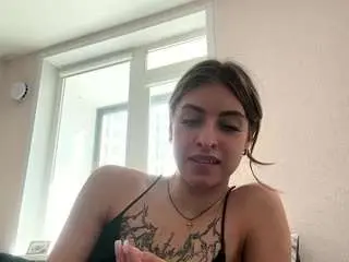 Temekaroskowinski  live sex cam