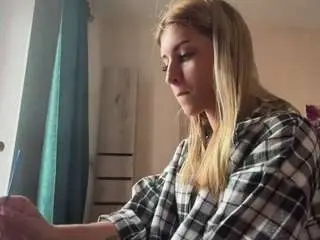 Temekaroskowinski  live sex cam