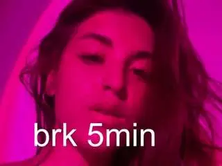 Temekaroskowinski  live sex cam
