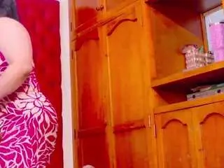 Larafoxx  live sex cam