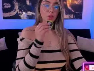 Maddisoncollins  live sex cam