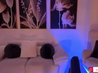 Maddisoncollins  live sex cam