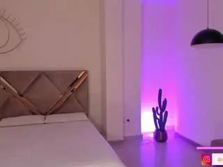 Maddisoncollins  live sex cam