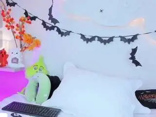 Melanieklaus  live sex cam