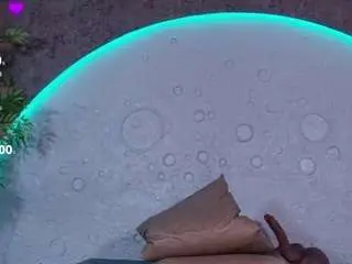 Reinachloe  live sex cam