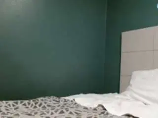 Yourmadamindigo  live sex cam
