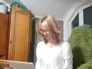 Andreabrase  live sex cam