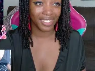 Destinyadams  live sex cam