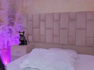 Emmatorrees  live sex cam