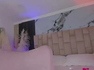 Emmatorrees  live sex cam