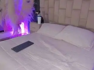 Emmatorrees  live sex cam