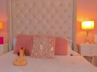 Kylefoxx  live sex cam