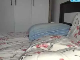 Petite-danielle  live sex cam