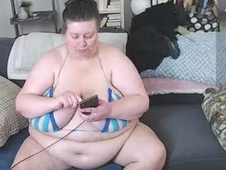 Cougar-bbw  live sex cam